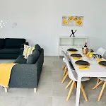 Piedranegra Tías