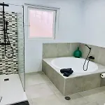 Piedranegra Tías